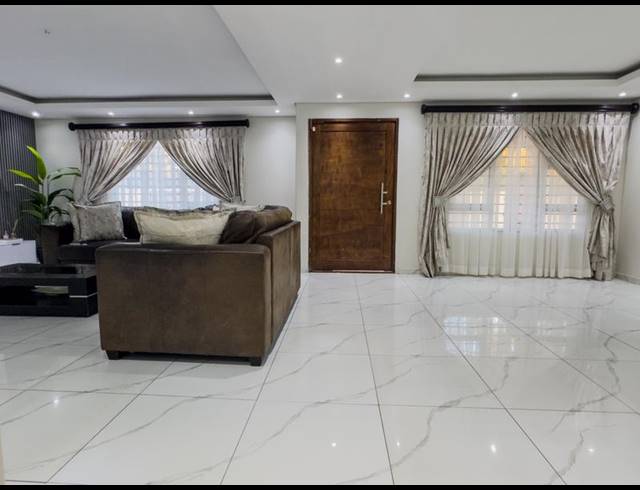 4 BEDROOM HOUSE FOR SALE IN KIBLER PARK